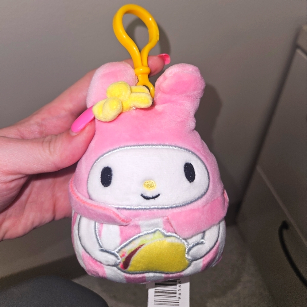 NWT My Melody with a Taco 🌮 Hello Kitty & friends Squishmallow Clip 3.5"